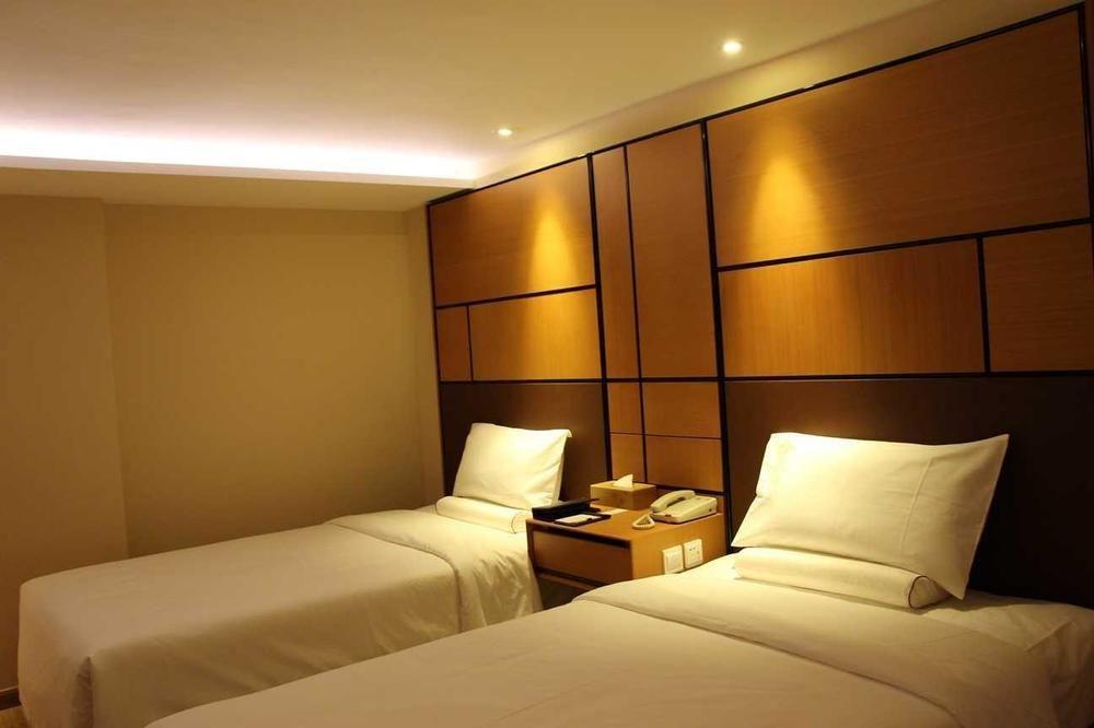 All Season Kunming Zhengyifang Pedestrian Street Hotel Bagian luar foto