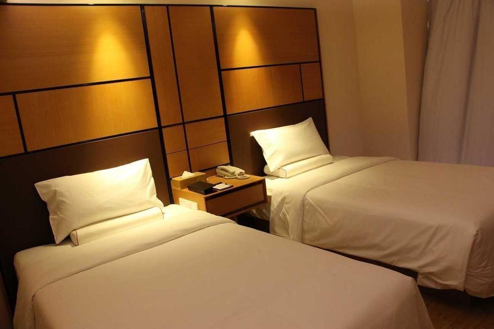 All Season Kunming Zhengyifang Pedestrian Street Hotel Bagian luar foto